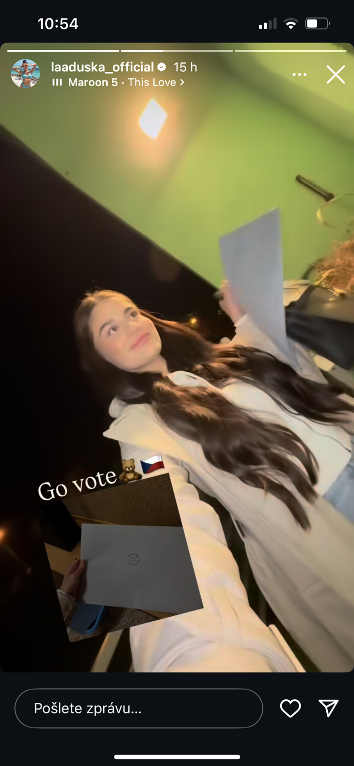 FOTO: Laaduška šla volit. – stránka 263