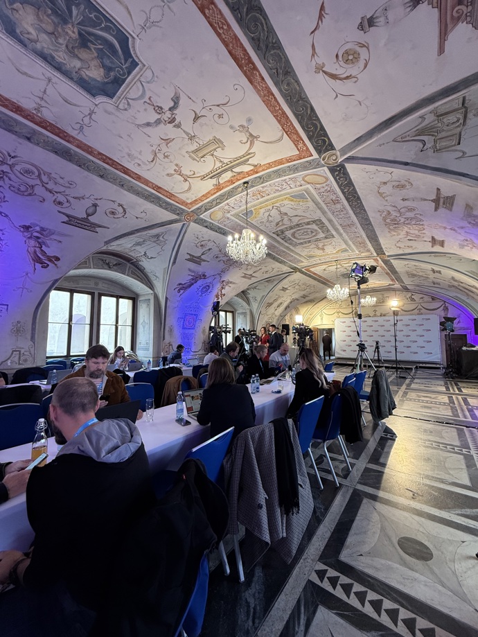 FOTO: Štáb Motoristů. – stránka 233