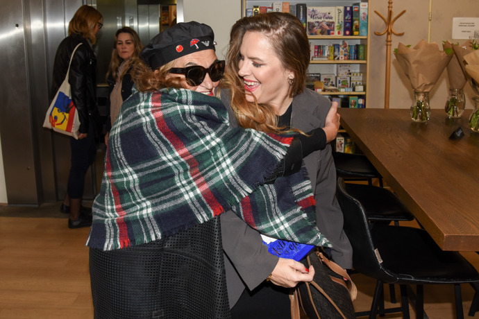 FOTO: Eva Holubová se dobře bavila. – stránka 7