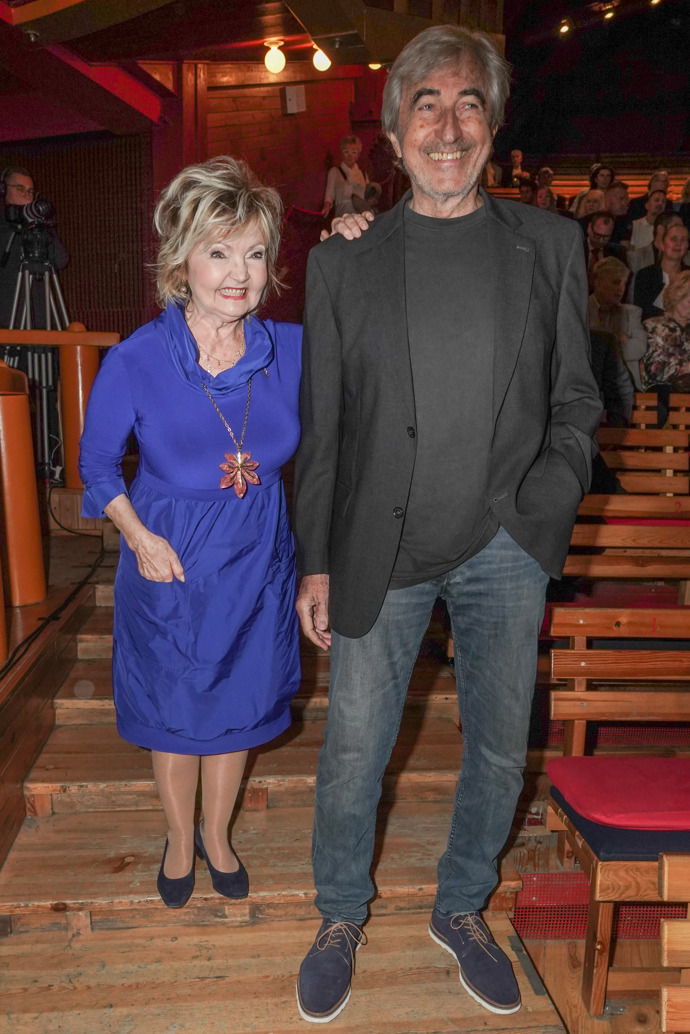 FOTO: Eva Hrušková byla v dobré náladě. – stránka 5