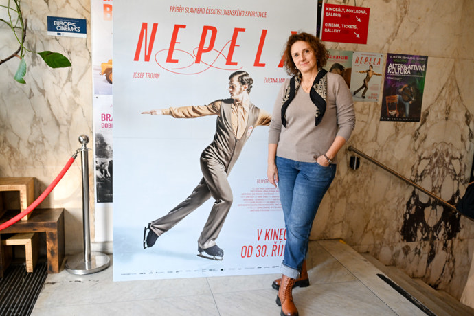 FOTO: Zuzana Mauréry na tiskové konferenci. – stránka 7