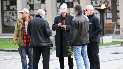 FOTO: Poslední rozloučení s Janem Šatrou.