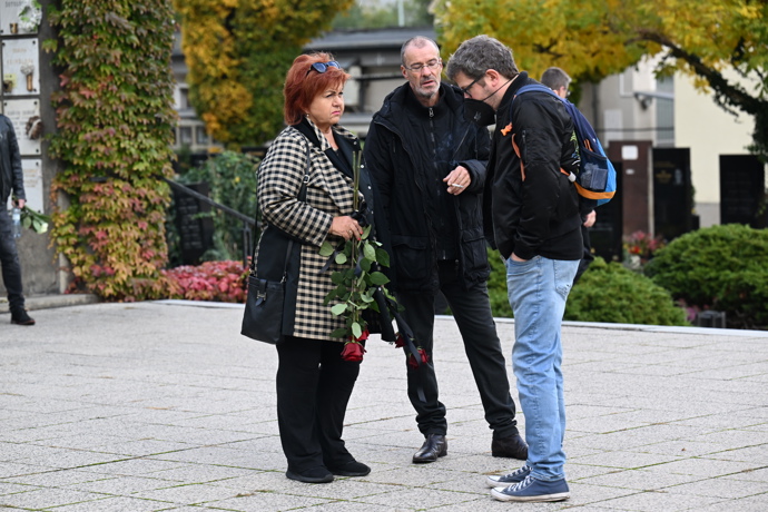FOTO: Poslední rozloučení s Janem Šatrou. – stránka 61