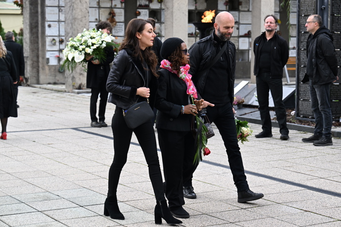 FOTO: Pohřeb Jana Šatry. – stránka 51