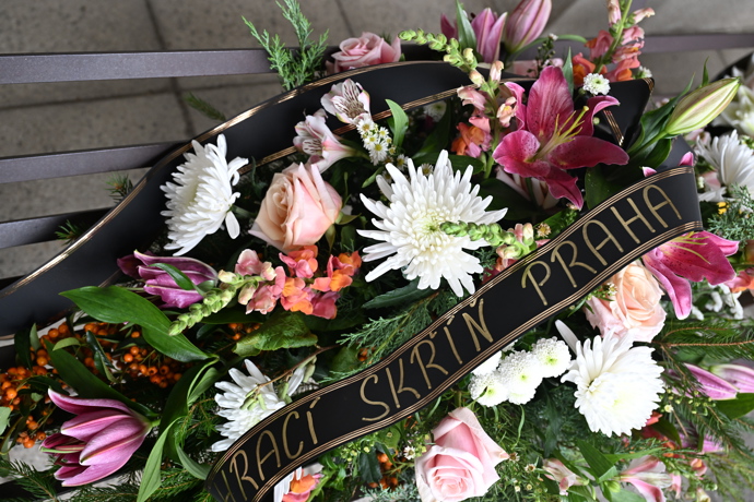 FOTO: Pohřeb Jana Šatry. – stránka 43