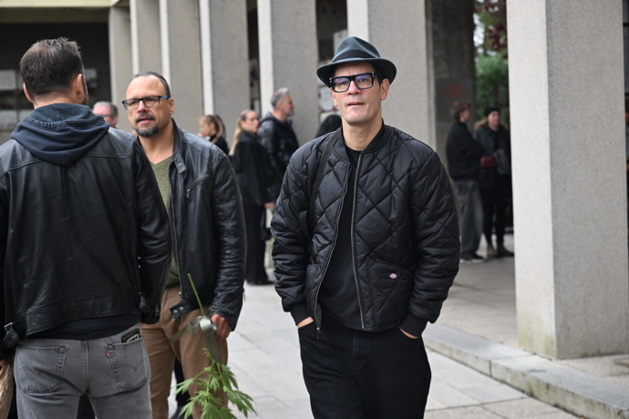 FOTO: David Kraus se přišel rozloučit s hudebníkem. – stránka 4