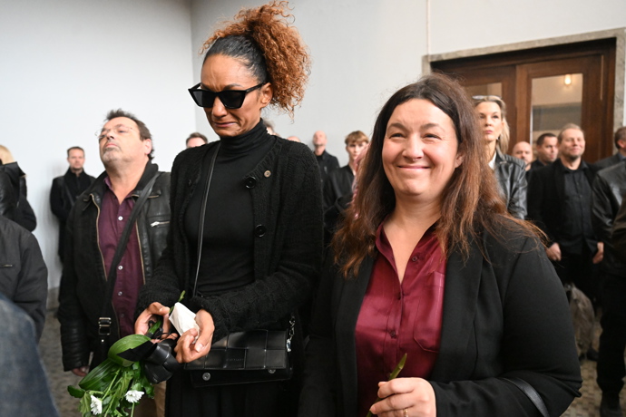 FOTO: Dojatá Lejla Abbasová. – stránka 5