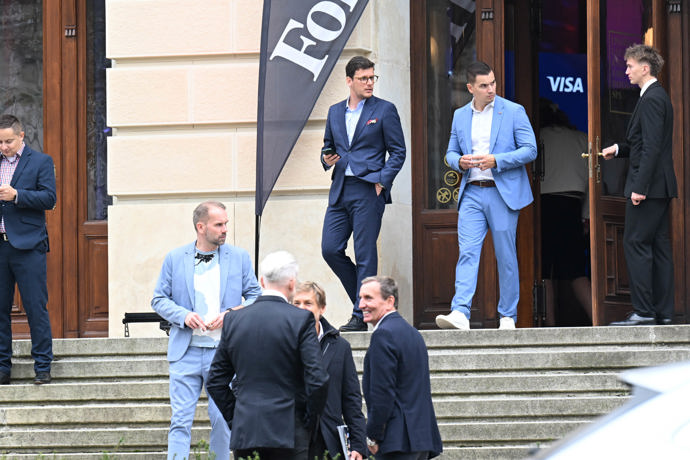 FOTO: Jan Fischer mladší na akci Forbesu. – stránka 15