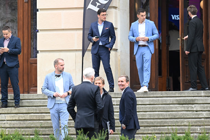 FOTO: Jan Fischer mladší na akci Forbesu. – stránka 12