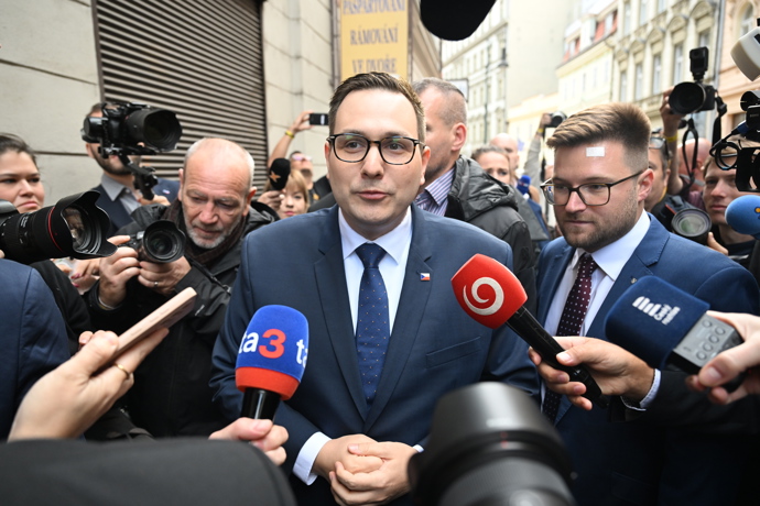 FOTO: Jan Lipavský a jeho příchod do štábu SPOLU. – stránka 27
