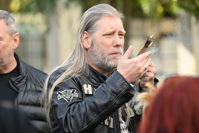 FOTO: Pohřeb Jana Šatry. – stránka 17