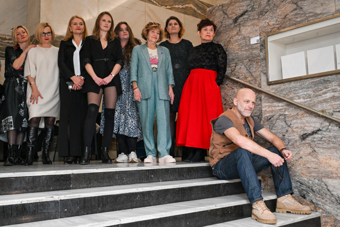 FOTO: Hynek Čermák fotil dámské akty. – stránka 12