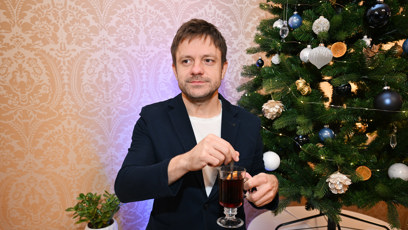 FOTO: Herec a režisér Jiří Mádl  na tiskové konferenci České televize.