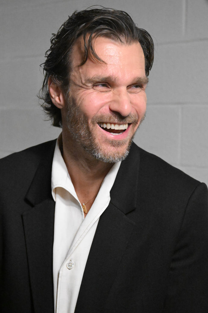 FOTO: Leoš Mareš se usmíval od ucha k uchu. – stránka 23