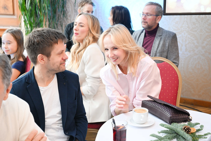 FOTO: Mádl se s Plodkovou dobře bavil. – stránka 7