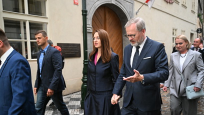 FOTO: Petr Fiala se ženou.