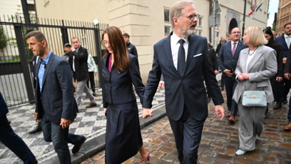 FOTO: Petra Fialu ve štábu ANO podpořila manželka Jana Fialová.