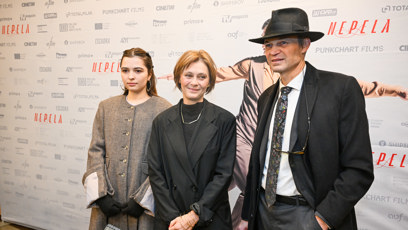 FOTO: Klára Pollertová-Trojanová s bratrem Lukášem Pollertem a jeho dcerou Emmou.