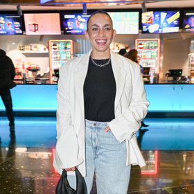 Samantha má vždy pozitivní náladu.