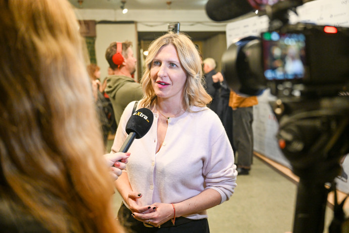 FOTO: Hana Třeštíková pro eXtra.cz promluvila o mateřství. – stránka 2