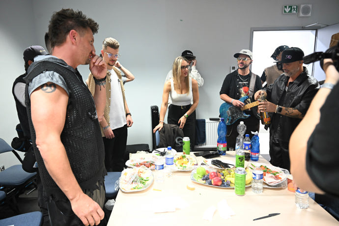 FOTO: Lunetic před koncertem. – stránka 107