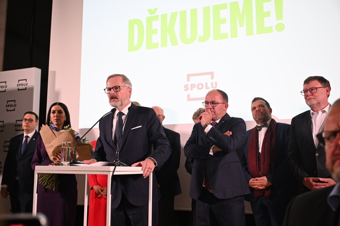 FOTO: Tisková konference koalice SPOLU. – stránka 1