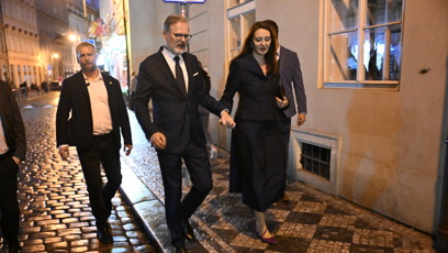 FOTO: Petr Fiala odcházel ze štábu SPOLU.