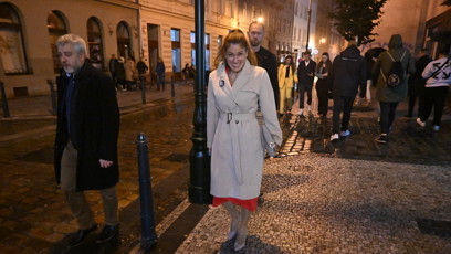 FOTO: Eva Decroix na odchodu ze štábu SPOLU.