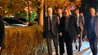 FOTO: Petr Pavel na vycházce po Varech.