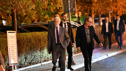 FOTO: Petr Pavel  na procházce přes kolonádu.