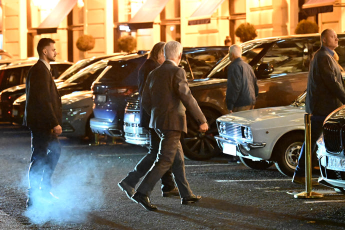 FOTO: Petr Pavel šel do hotelu Pupp. – stránka 82