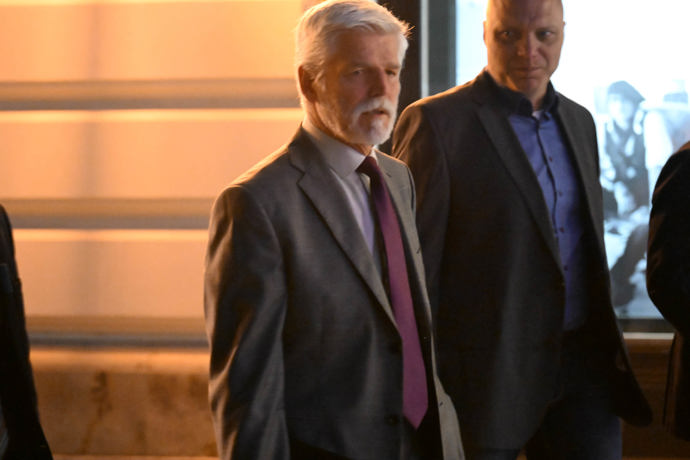 FOTO: Petr Pavel na procházce skrz Karlovy Vary. – stránka 78