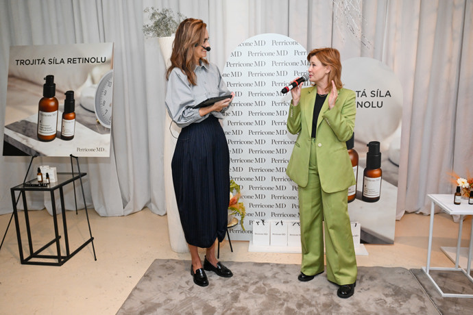 FOTO: Daniela Brzobohatá a Jitka Schneiderová na setkání se značkou Perricone MD. – stránka 10