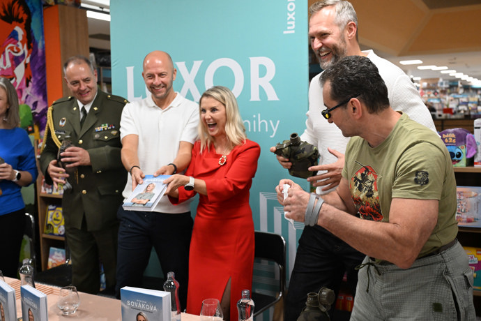 FOTO: Křest knihy Plukovnice lidských duší. – stránka 9