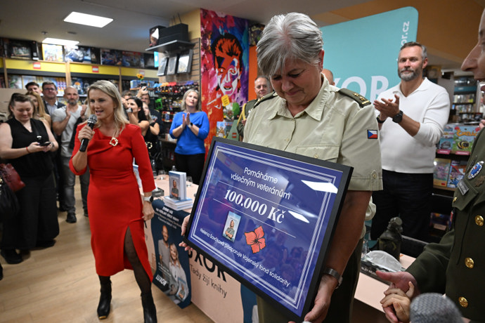 FOTO: Dar válečným veteránům.