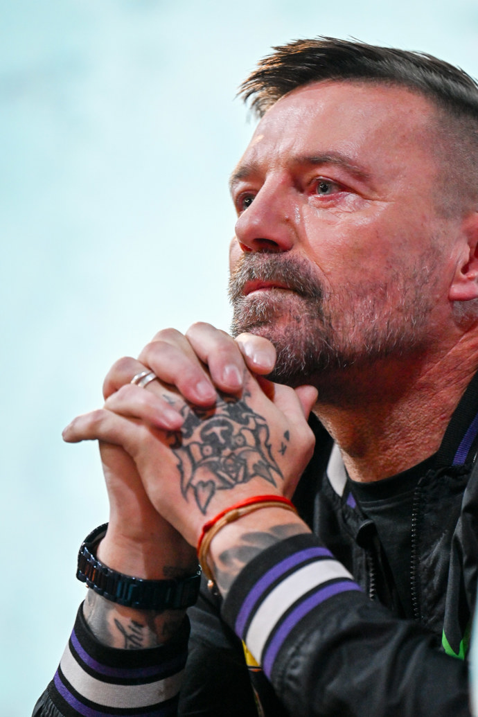 FOTO: Trailer k filmu v něm vyvolal silné vzpomínky, které ho dohnaly k pláči. – stránka 100