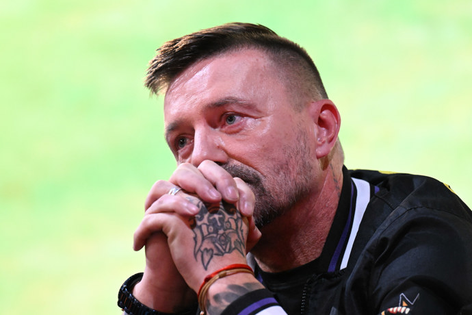 FOTO: Natáčení ve věznici pro něj bylo návratem do temného období minulosti. – stránka 98