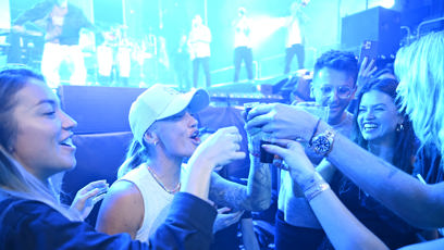 FOTO: Alkohol u Báry Mlejnkové tekl proudem.