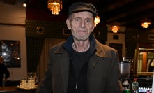 Jiří dorazil na premiéru snímku Citlivý člověk. 