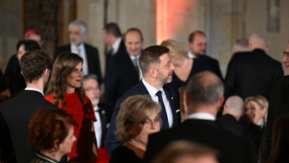 FOTO: Marie Rakušanová dorazila na slavnostní ceremoniál po boku svého manžela.