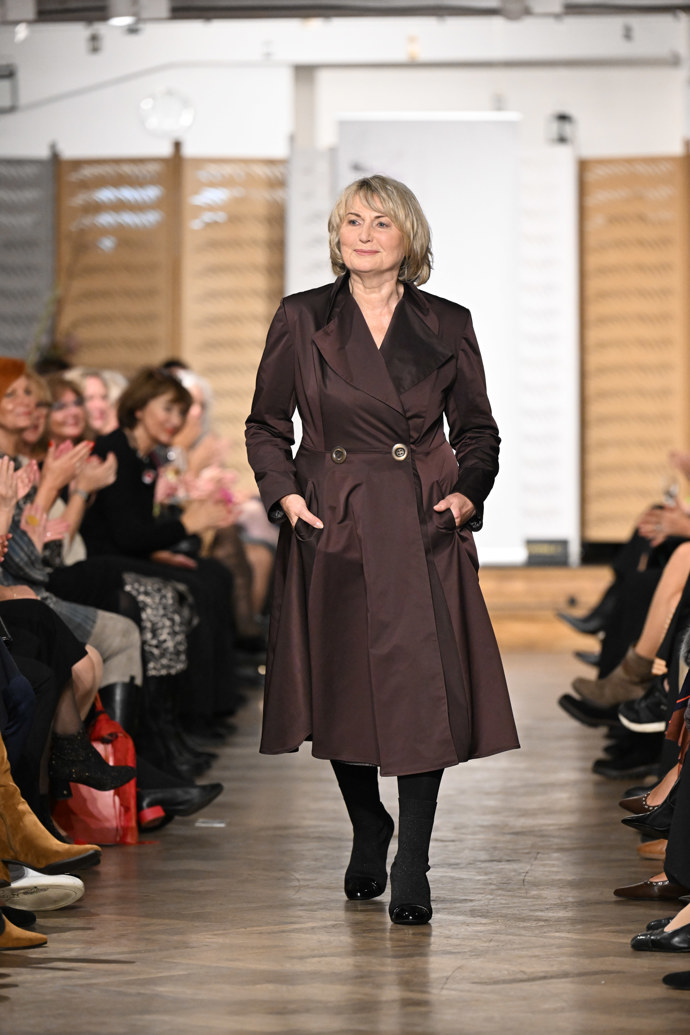 FOTO: Eliška Balzerová se prošla po mole jako modelka. – stránka 27