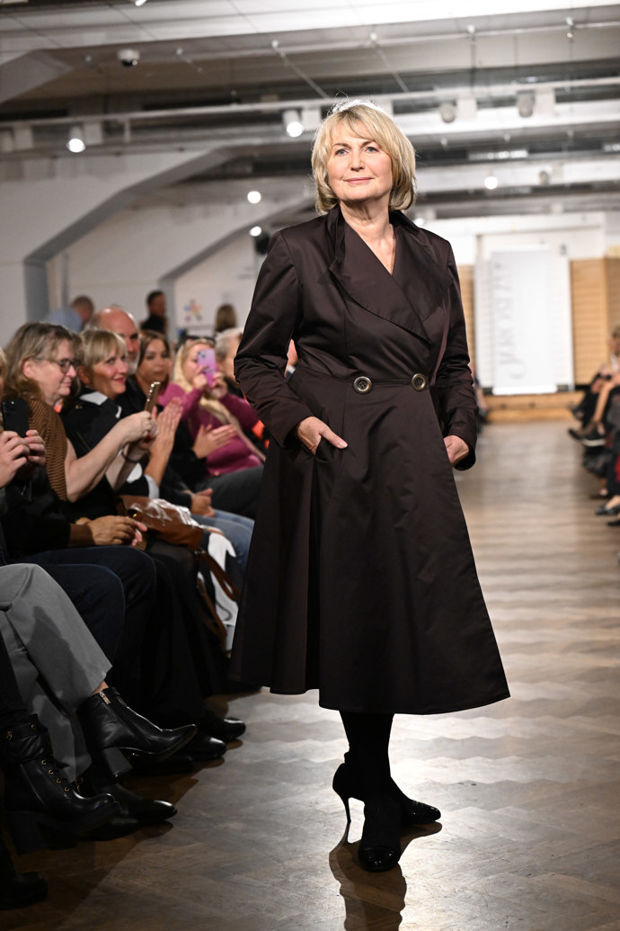 FOTO: Eliška Balzerová se prošla po mole jako modelka. – stránka 26