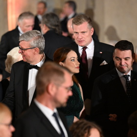 Petr Macinka vzal svou ženu.