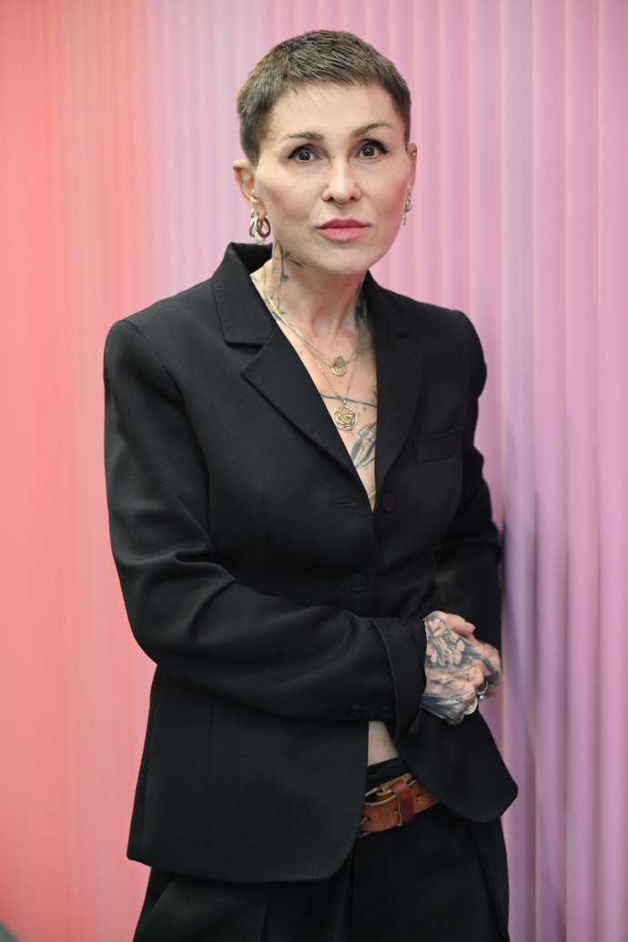 FOTO: Kaira se pustila do nového projektu. – stránka 19