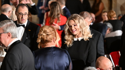 FOTO: Večerní líčení Moniky Babišové.