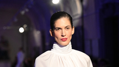 FOTO: Aneta vynesla bílé šaty.