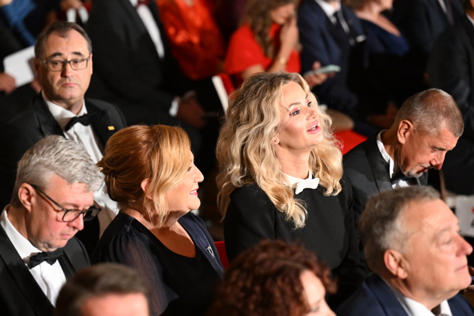 FOTO: Stylový vzhled Moniky Babišové. – stránka 17