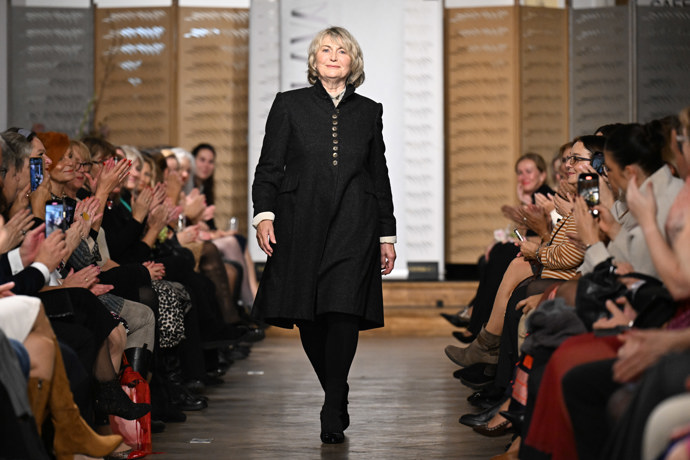 FOTO: Eliška Balzerová byla na mole jako doma. – stránka 17