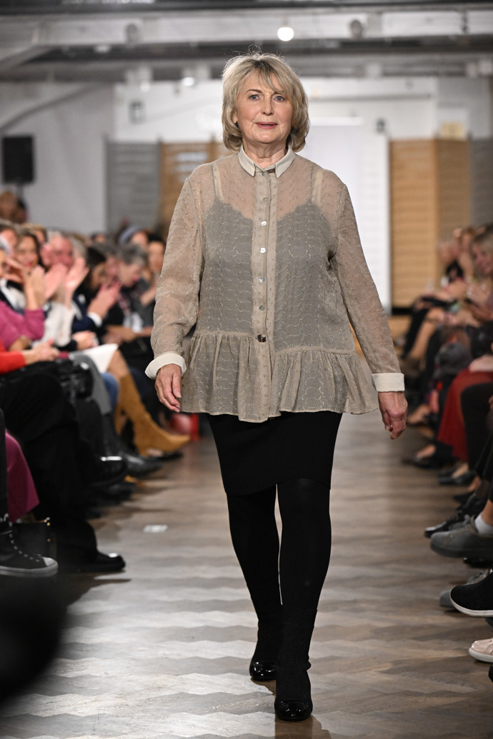 FOTO: Eliška Balzerová se prošla po mole jako modelka. – stránka 12