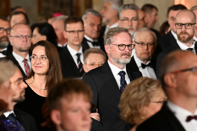 FOTO: Oba přišli v černé. – stránka 4